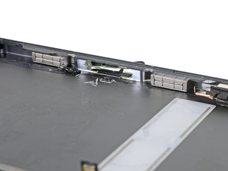 Mổ bụng iPad Pro 2018 bản 11 inches: Nội thất đẹp như vẻ ngoài, hơi khó sửa một chút