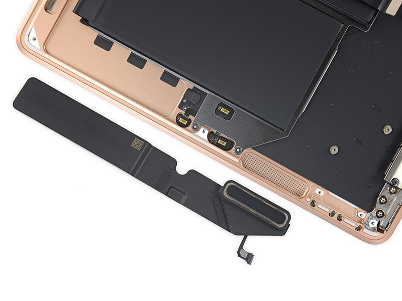 Mổ bụng Macbook Air 2018: Nội thất “mô-đun hoá”, muốn sửa phải thay cả cụm