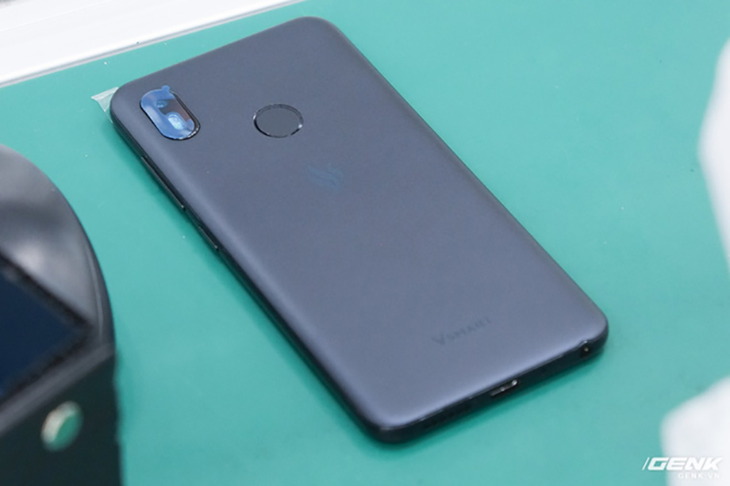 Điện thoại Vsmart