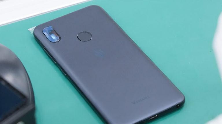 Chiếc điện thoại Vsmart thứ 2 của Vingroup đã có tên gọi
