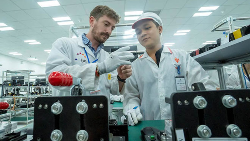 Mở bán điện thoại Vsmart