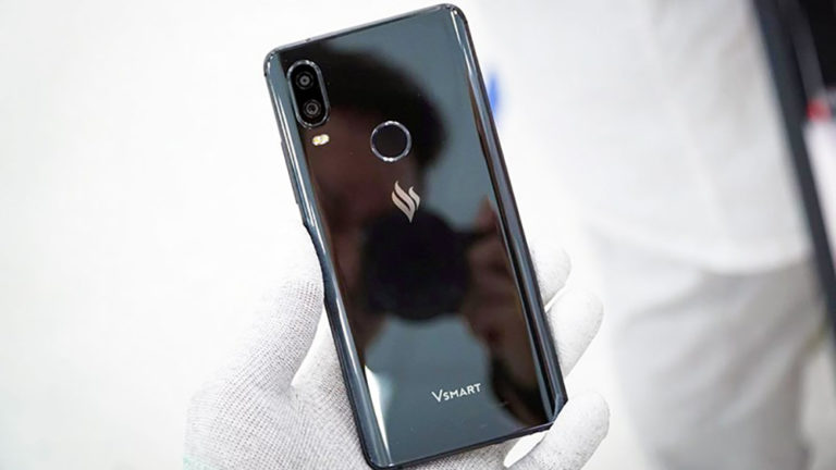 Học theo Bphone, điện thoại Vsmart bất ngờ có mặt tại nhiều hệ thống bán lẻ lớn
