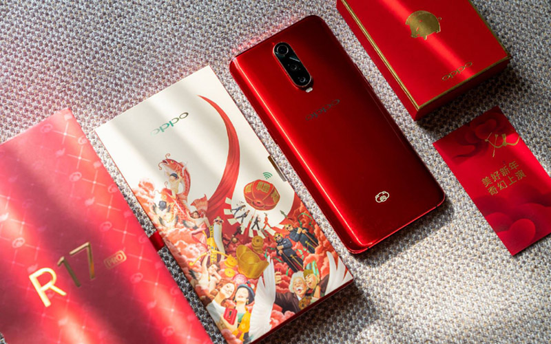 OPPO R17 màu đỏ – Chiếc áo mới hoàn hảo dịp Tết nguyên đán 2019