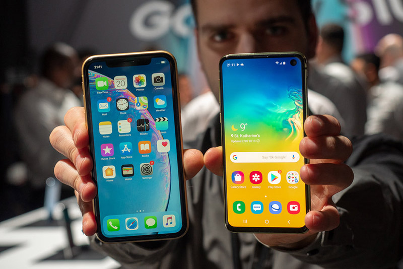 So sánh Galaxy S10e với iPhone Xr