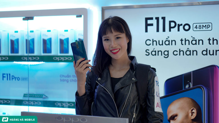 [BỘ ẢNH] Mời ngắm hot girl cùng OPPO F11 Pro cực ngầu trên siêu xe