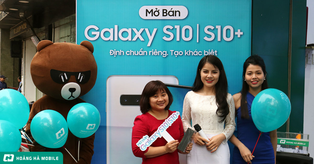 Rực rỡ sự kiện mở bán Galaxy S10/S10+ tại Hoàng Hà Mobile 95B Phố Huế, Hà Nội