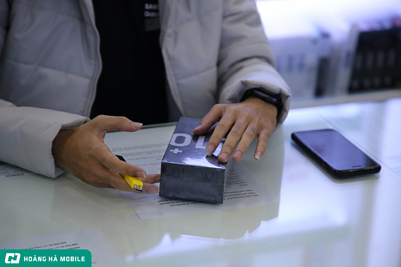 Rực rỡ sự kiện mở bán Galaxy S10/S10+ tại Hoàng Hà Mobile 95B Phố Huế, Hà Nội