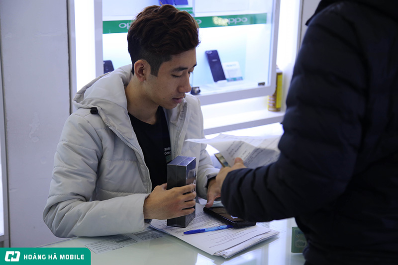 Rực rỡ sự kiện mở bán Galaxy S10/S10+ tại Hoàng Hà Mobile 95B Phố Huế, Hà Nội