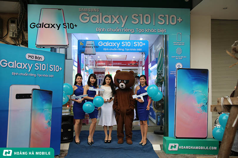 Rực rỡ sự kiện mở bán Galaxy S10/S10+ tại Hoàng Hà Mobile 95B Phố Huế, Hà Nội