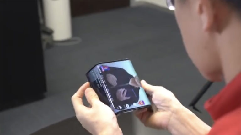 Xiaomi: Chúng tôi sẽ không vội vàng phát hành smartphone màn hình gập