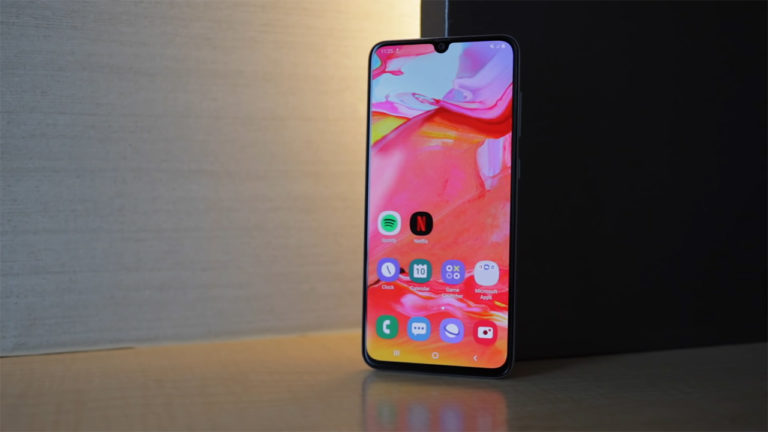 Mời bạn tải về bộ hình nền Galaxy A70 đẹp “tuyệt tác giai nhân”