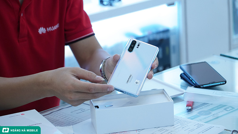 Huawei P30/P30 Pro đã đến tay những chủ nhân đầu tiên
