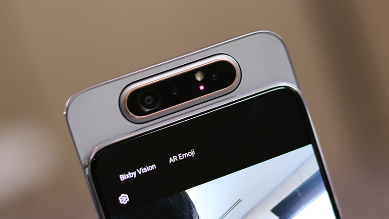 Trên tay Galaxy A80: Ấn tượng tuyệt đối với camera trượt xoay mở khoá