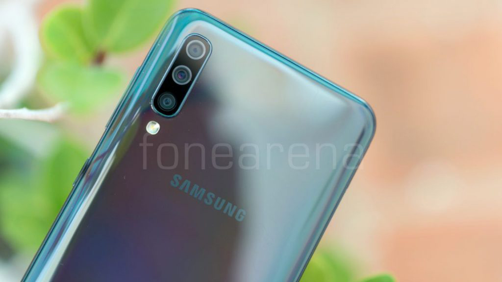 Galaxy M40 sẽ đổi từ Infinity U/V sang màn hình đục lỗ Infinity O