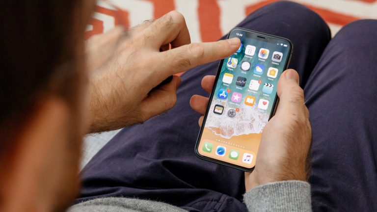Nút nguồn iPhone X, Xs/Xs Max và Xr ở đâu? Cách bật tắt như nào? Có gì mà bạn chưa biết ở đây?