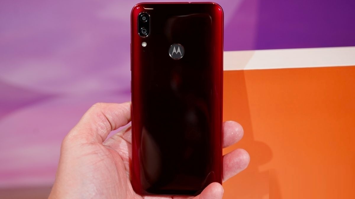 [IFA 2019] Motorola trình làng Moto E6 Plus: màn hình 6.1″, Helio P22, camera kép