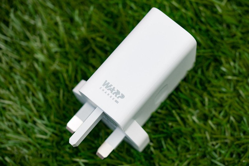 OnePlus 7T ra mắt: Giá chỉ hơn 13 triệu đồng mà cái gì cũng có