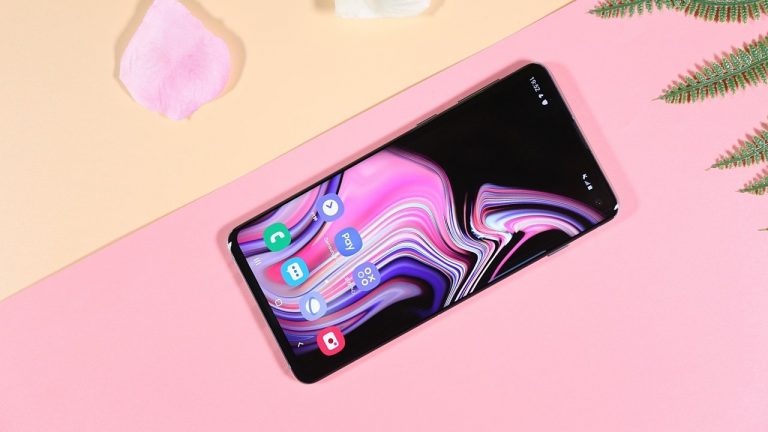 Rò rỉ hình ảnh render của Galaxy S11e: Vẫn đúng chất Samsung