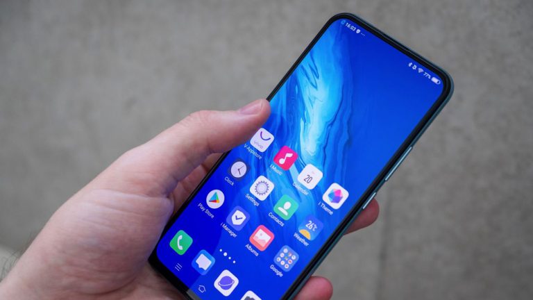 2019 rồi, bạn chọn điện thoại màn hình HD+ hay Full HD+?