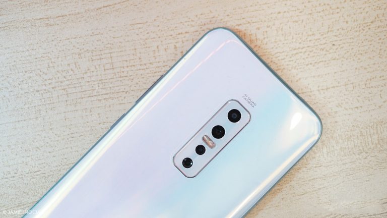 Hướng dẫn chụp hình Tết siêu đẹp với điện thoại có camera góc rộng