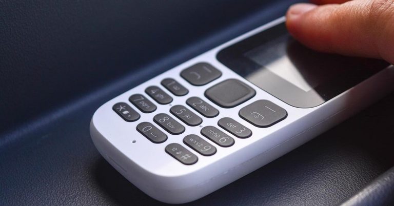 Nokia 400 4G – Chiếc điện thoại “cục gạch” đầu tiên trên thế giới chạy hệ điều hành GAFP của Google sắp ra mắt