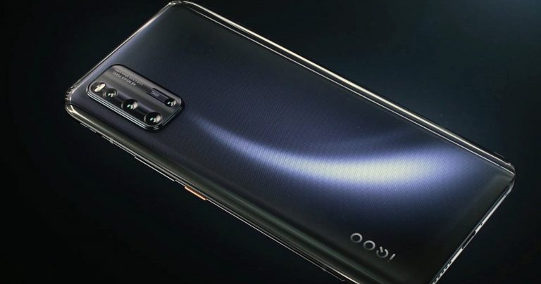 Vivo iQOO 3 5G chính thức trở thành ông vua hiệu năng mới với số điểm gây sốc trên AnTuTu