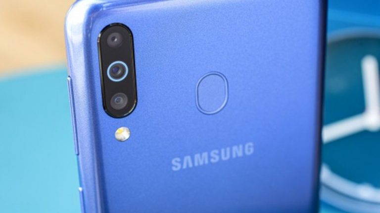 Lộ hình ảnh render của Galaxy A11 với màn hình “nốt ruồi” cùng cụm ba camera