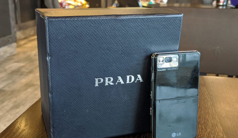 lg-prada-ke850-back-with-prada-box-1340×754-15822985321741299311037