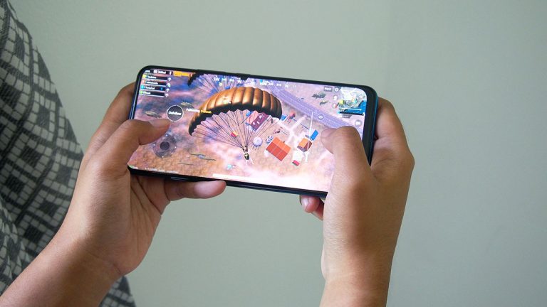 Chọn mua smartphone nào chơi game tốt trong tầm giá 5 triệu đồng