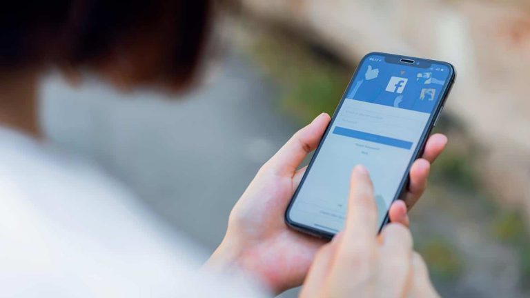 Bạn có đang sử dụng Facebook an toàn không? Chọn lọc nội dung như nào cho phù hợp?
