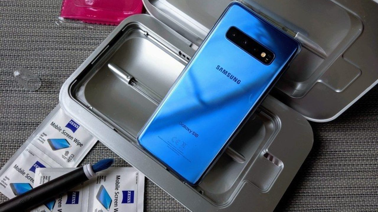 Samsung mở dịch vụ khử trùng cho điện thoại Galaxy miễn phí bằng tia UV giữa mùa dịch Covid-19 đang bùng phát