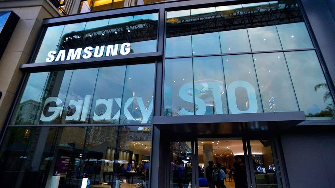 Samsung quyết định ngừng hoạt động vô thời hạn hệ thống cửa hàng của mình tại Mỹ và Canada do ảnh hưởng của dịch Covid-19
