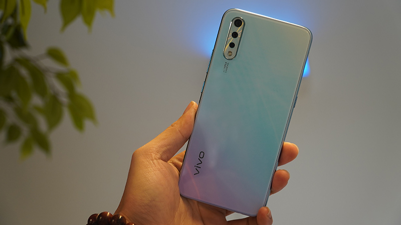 smartphone vivo pin khủng đáng mua