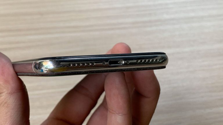 ve-sinh-loa-ngoai-tren-smartphone-1