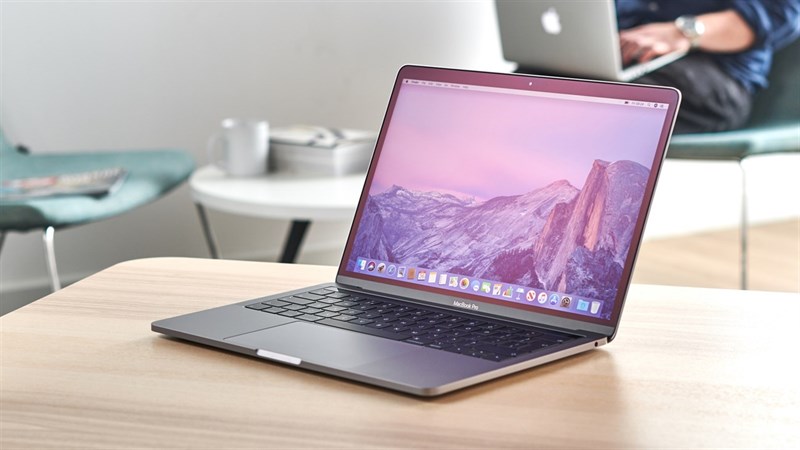 Thông tin MacBook Pro 13 inch