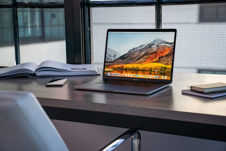 Macbook bị nóng