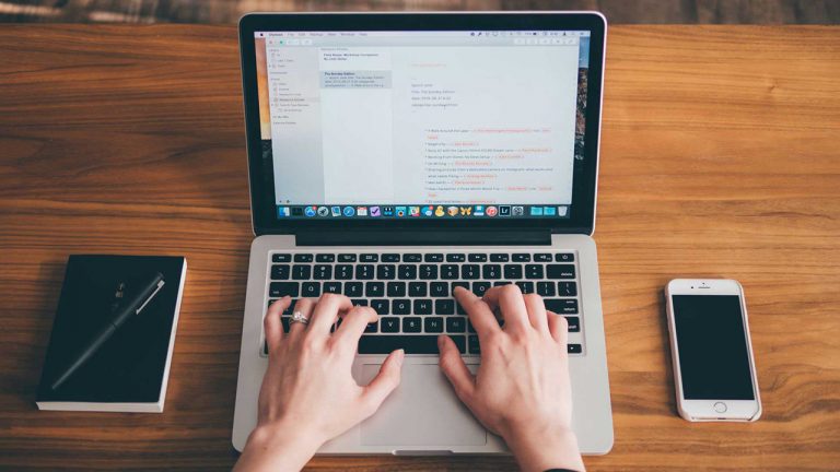 to-hop-phim-macbook-1