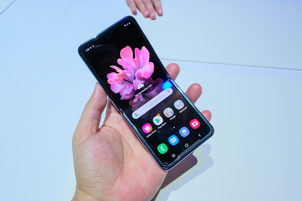 Galaxy Z Flip 5G ra mắt