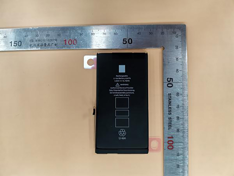 pin-cua-iphone-12-pro-2