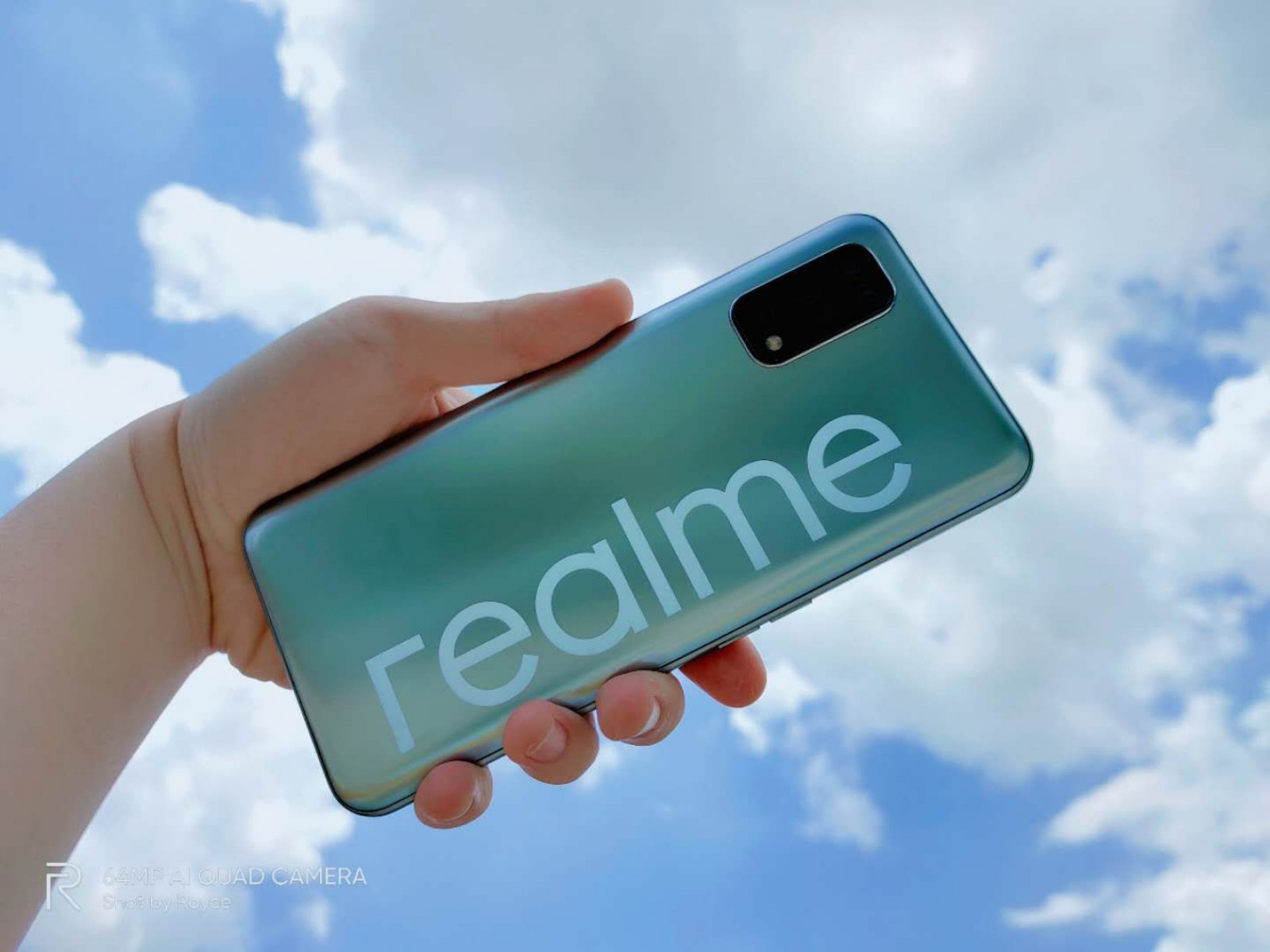 Realme V5 5G ra mắt
