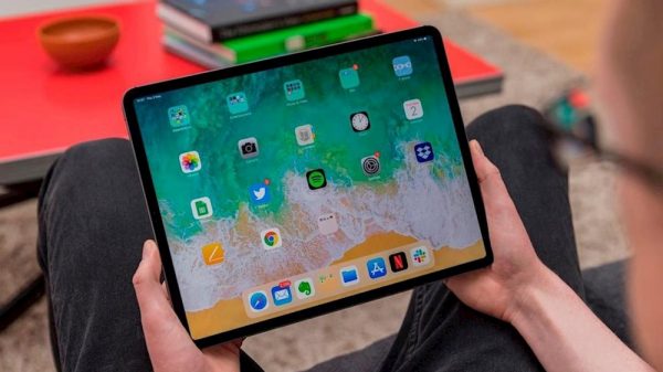 iPad có thể gập lại