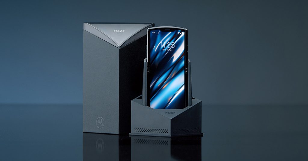 Những hình ảnh thực tế đầu tiên của Motorola Razr 2 bất ngờ được tiết lộ
