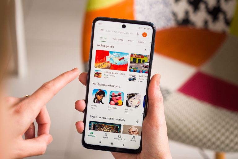 Redmi ra mắt smartphone mini