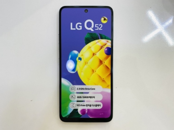 LG Q52 ra mắt