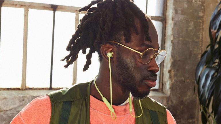 tiết lộ tai nghe Beats Flex