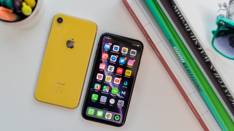 iPhone SE 3 ra mắt