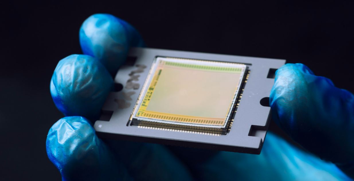 1-1608128372948836236618