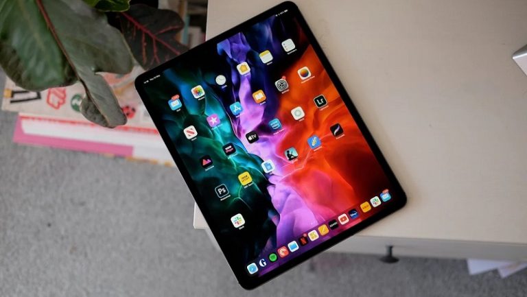 iPad màn hình OLED