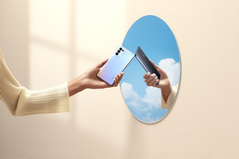 2. Bạc Đa Sắc & Đen Huyền Bí_Reno5 5G