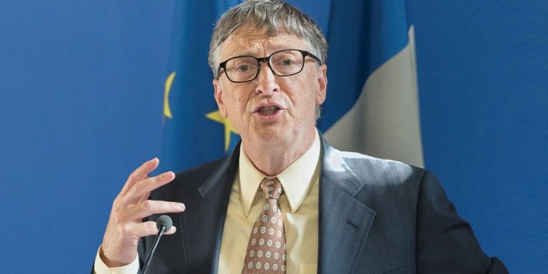 Bill Gates tiết lộ lý do thích Android hơn iPhone